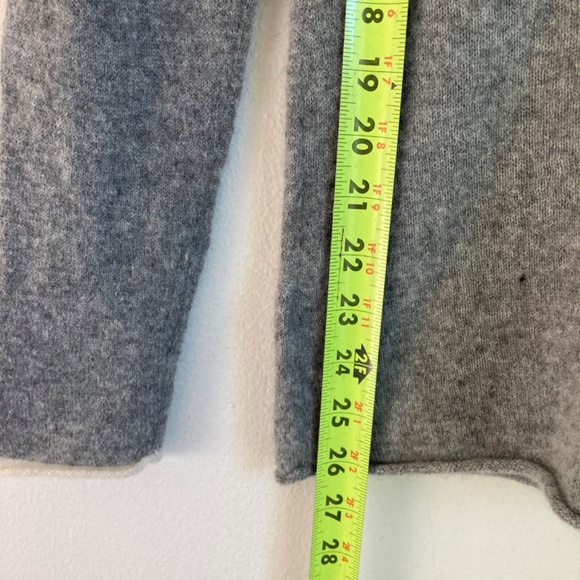 Nicole Miller 100% cashmere sweater - Picture 4 of 6